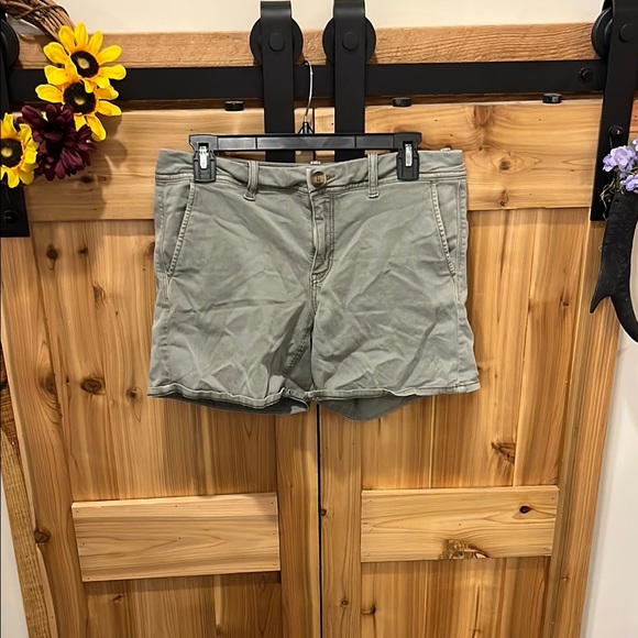 American Eagle Outfitters Pants - American Eagle Outfitters Olive Green Midi Shorts